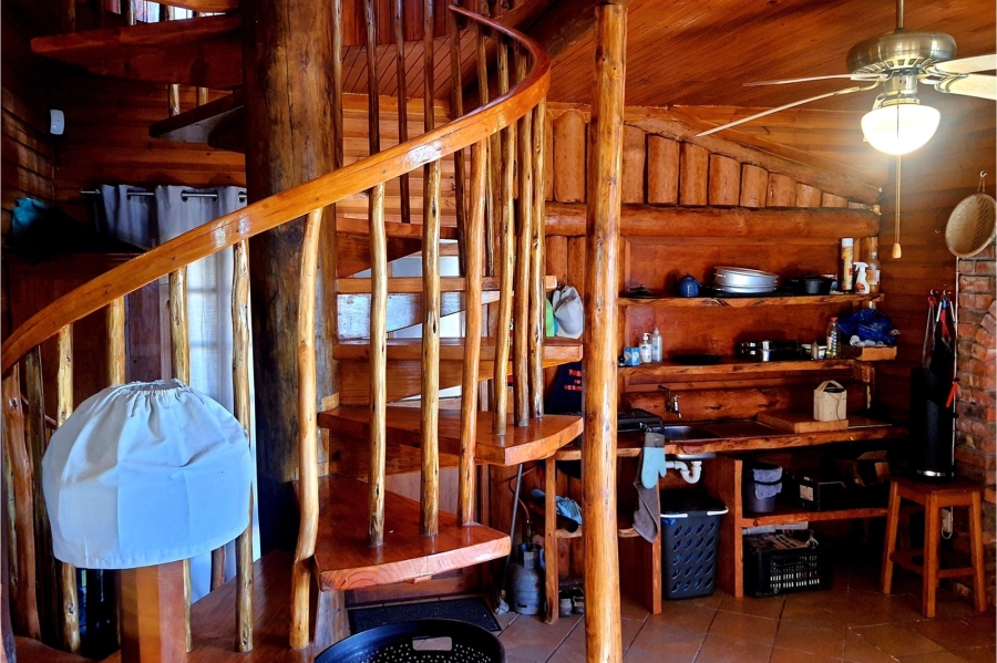 3 Bedroom Property for Sale in Boggomsbaai Western Cape